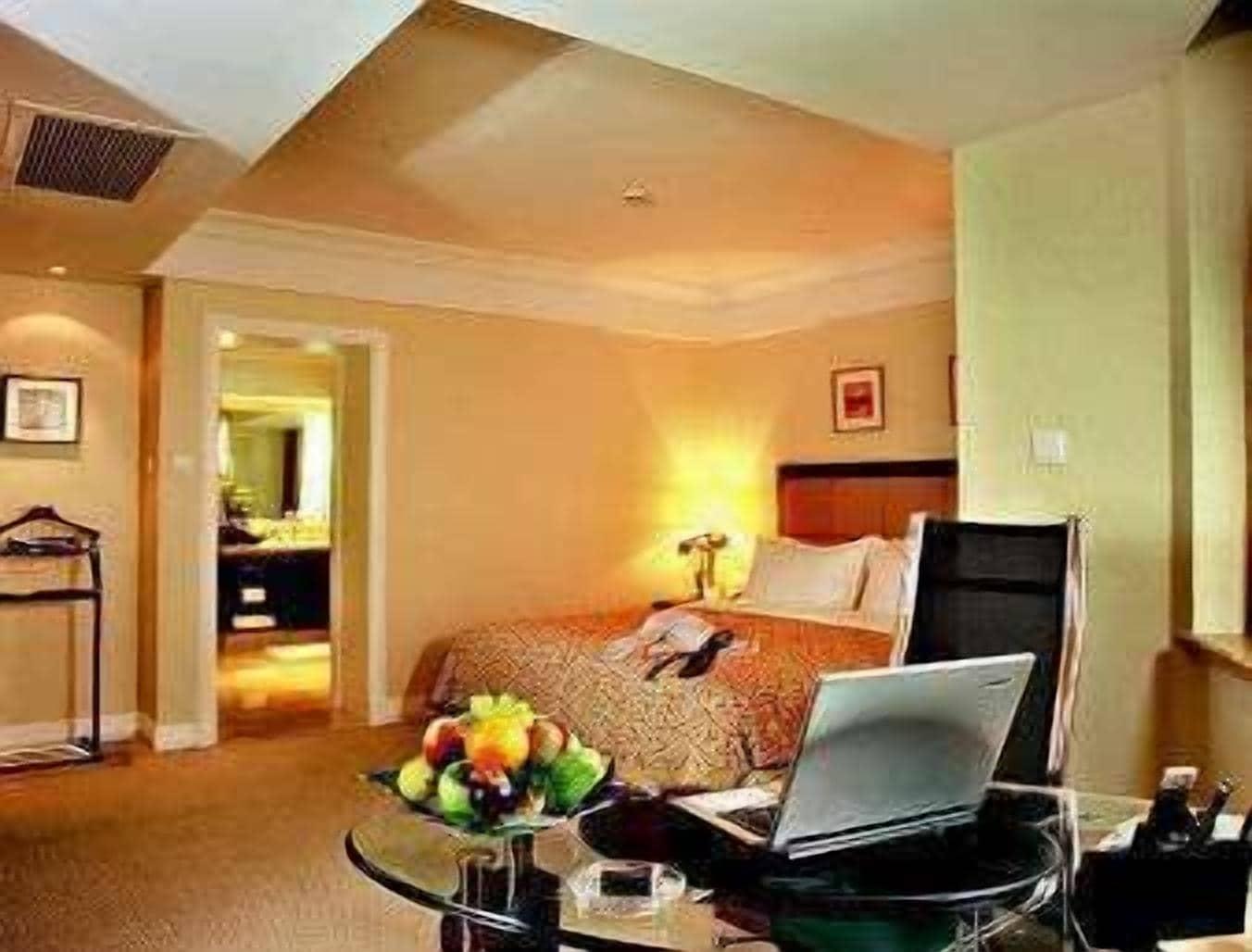 Ramada Plaza Optics Valley Hotel Wuhan  Ruang foto
