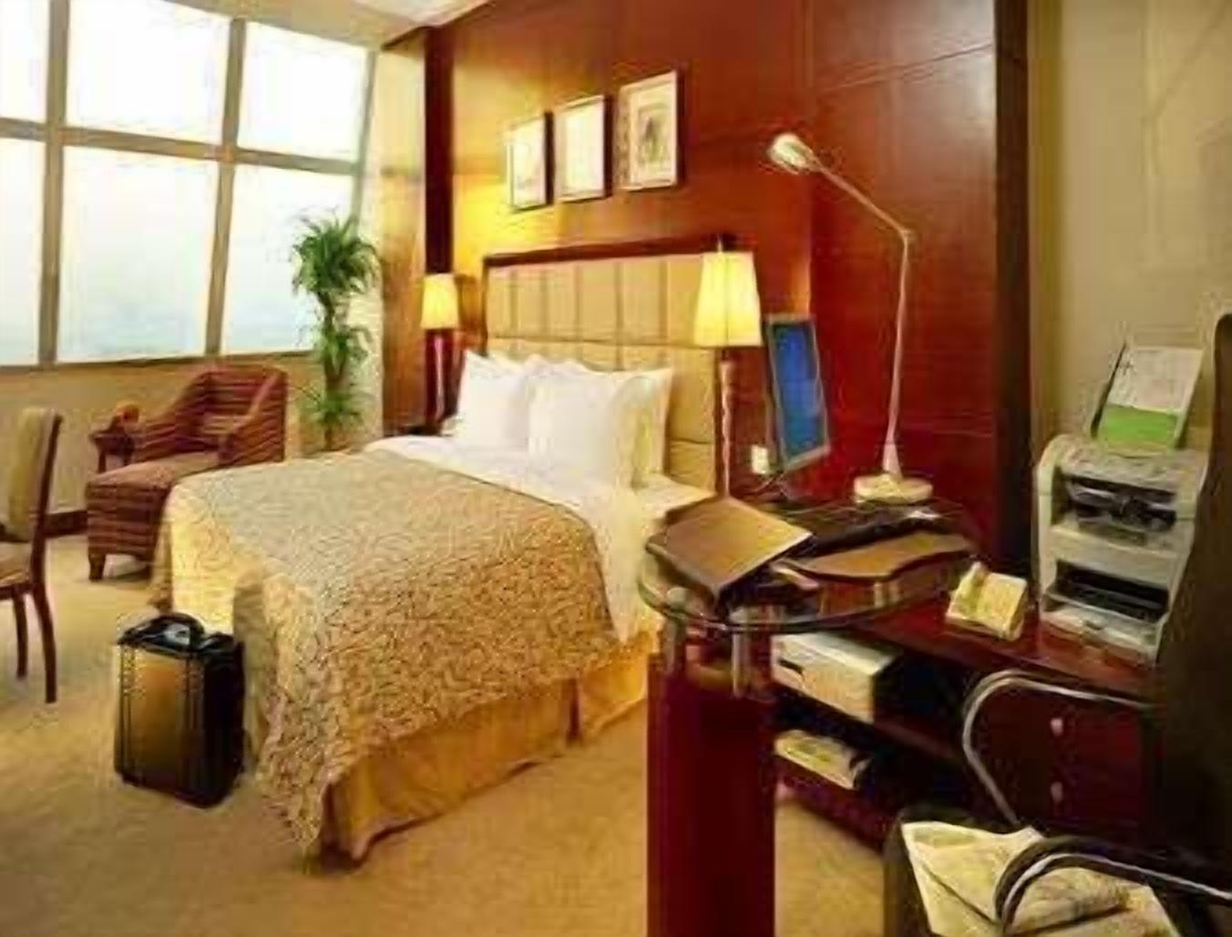 Ramada Plaza Optics Valley Hotel Wuhan  Ruang foto