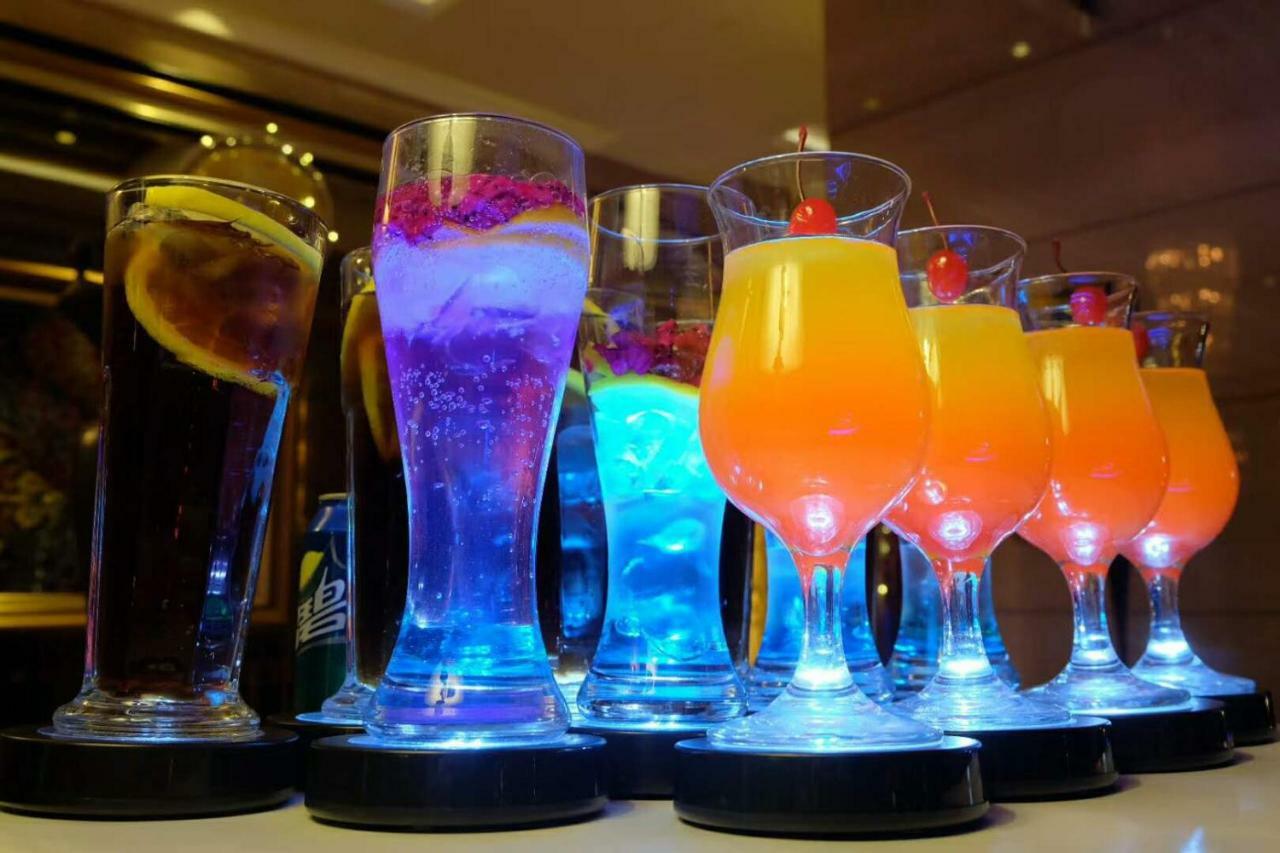 Ramada Plaza Optics Valley Hotel Wuhan  Bagian luar foto